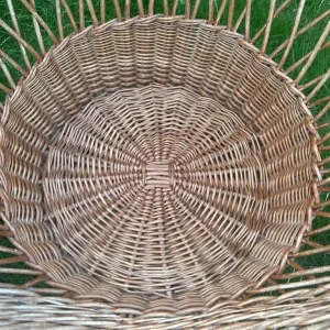 Vintage wicker chairs - Image 4