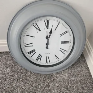 Wall clock