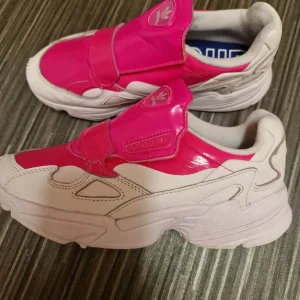 Adidas Falcon Rx trainers 5.5