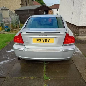Volvo S60 2007 manual 2.4L 4-door - Image 2