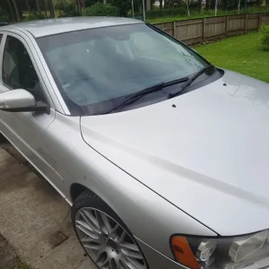Volvo S60 2007 manual 2.4L 4-door - Image 5