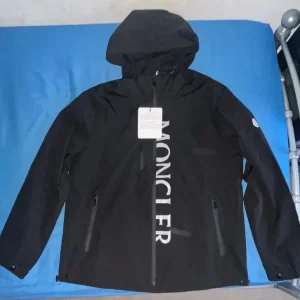 Moncler Windbreaker XL