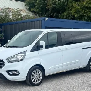 2019 Ford Tourneo Custom 2.0 320 EcoBlue Titanium Minibus Double Cab 5dr Diesel Manual L2 Euro 6 ... - Image 2