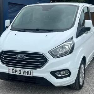 2019 Ford Tourneo Custom 2.0 320 EcoBlue Titanium Minibus Double Cab 5dr Diesel Manual L2 Euro 6 ... - Image 6