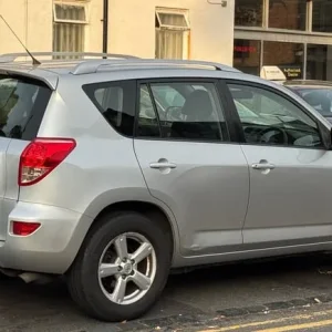 2009 Toyota RAV4 2.0 VVT-i LE 5dr ESTATE PETROL Manual - Image 6