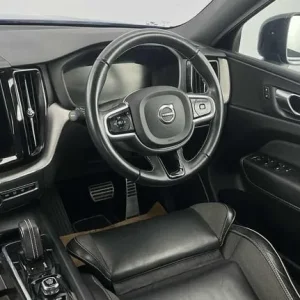 2021 Volvo XC60 B4 (D) R-Design Estate Diesel Electric - Image 8