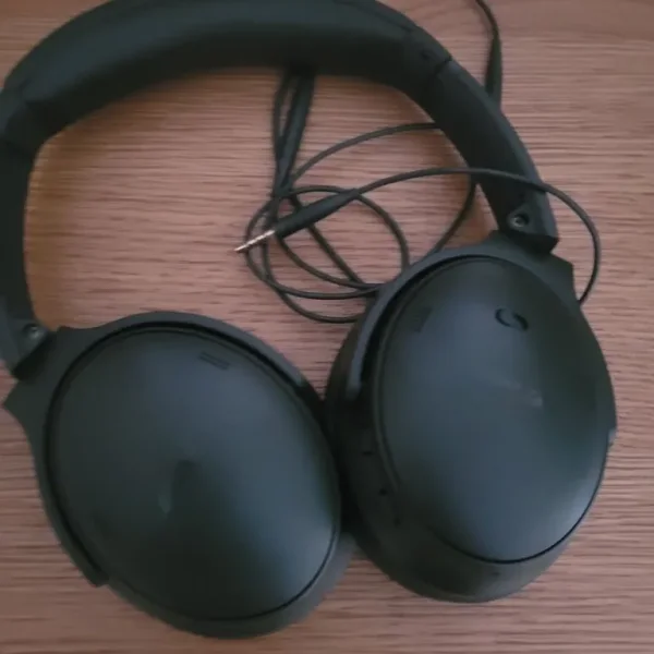 BOSE HEADPHONES