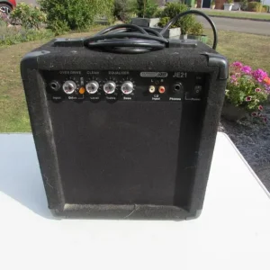 Acoustic Solutions JE 21 Practice Amp with Overdrive