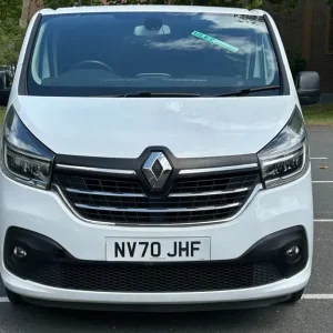 2021 Renault Trafic LL30 Energy dCi 120 Sport Nav 9 Seater MPV Diesel Manual - Image 5