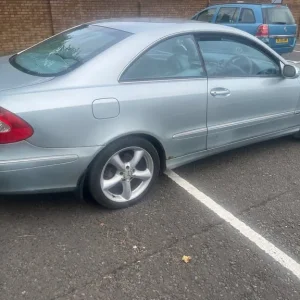 2005 Mercedes-Benz CLK Coupe, 2-door, semi-auto - Image 3