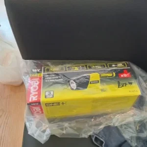 Rhyobi battery and torch - Image 3