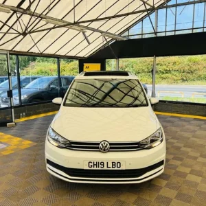2019 Volkswagen Touran 1.0 TSI SE 5-door MPV - Image 2