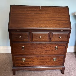 Minstrel Stag Mahogany Bureau with 5 Drawers and Key - Image 3