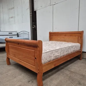 Double Sleigh Bed Frame 4ft6 - Image 3