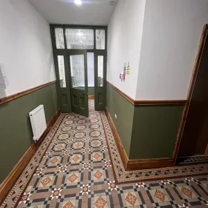 Bedroom with en suite in a Victorian house - Image 7