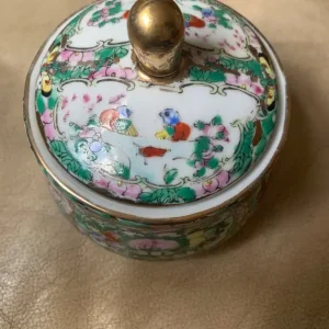 Vintage signed Chinese jar - Image 2