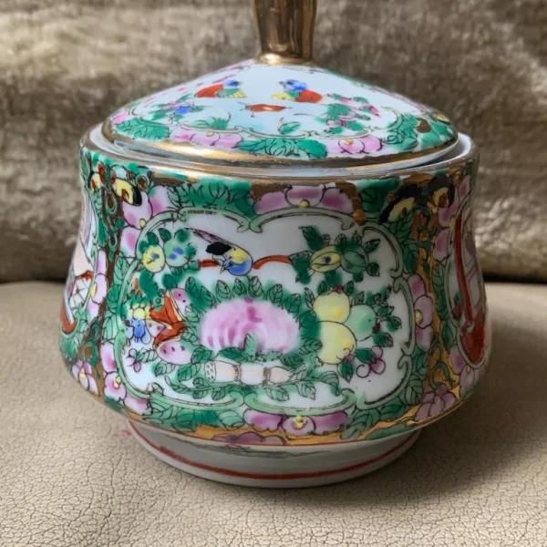 Vintage signed Chinese jar