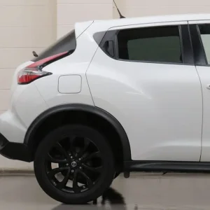 Nissan Juke 1.2 DIG-T Tekna Euro 6 (silver/silver) 5-door 2016 - Image 4