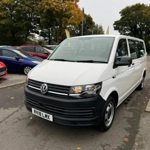 2018 Volkswagen Transporter T30 TDI Shuttle S BMT LWB Minibus Diesel Manual - Image 7