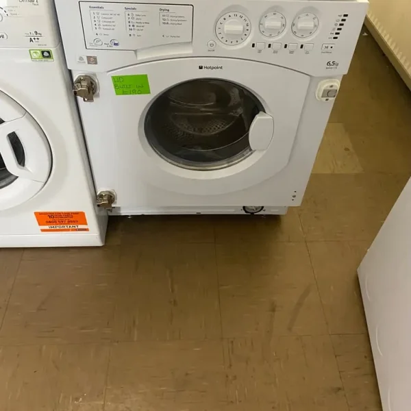 📲WHITE HOTPOINT A CLASS INTEGRATED WASHER DRYER