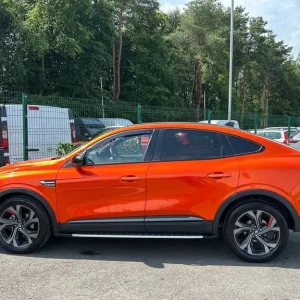 2022 Renault Arkana 1.6 E-TECH r.s. line SUV – Orange, 20k miles, hybrid, 5-door - Image 6