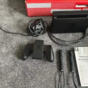 Nintendo Switch - Image 3