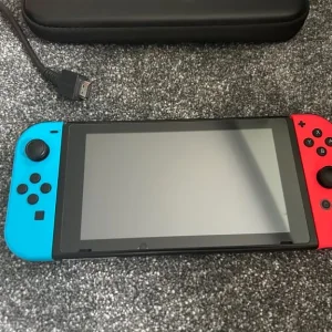 Nintendo Switch - Image 4