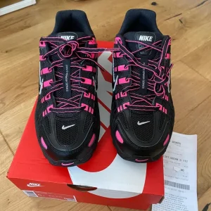 Nike P6000 trainers size 4.5