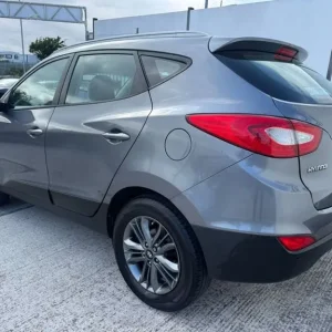 2015 Hyundai ix35 1.7 CRDI SE SUV 5-door diesel manual - Image 3