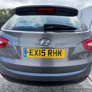 2015 Hyundai ix35 1.7 CRDI SE SUV 5-door diesel manual - Image 5