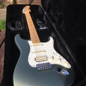 Fender USA Stratocaster - Image 3