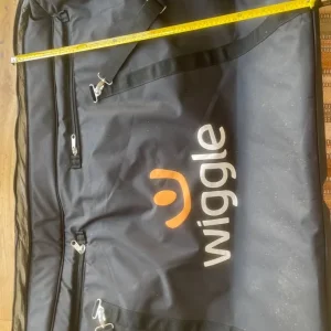 Wiggle bicycle wheeled bag - Image 4