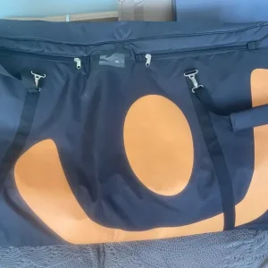 Wiggle bicycle wheeled bag