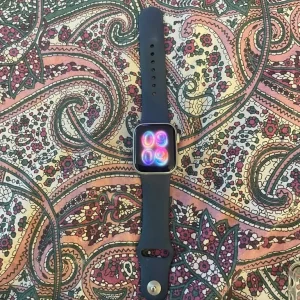 Apple Watch SE 2nd gen 40mm - Image 2