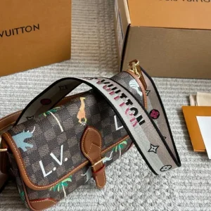 Louis Vuitton Lv Baguette Bag - Image 2