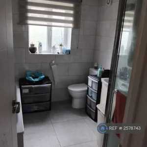 2 bedroom flat with garden access in Thame, South Oxfordshire - Image 2