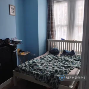 2 bedroom flat with garden access in Thame, South Oxfordshire - Image 4