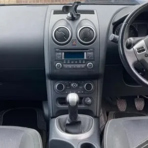 2013 Nissan Qashqai+2 1.6 Acenta 2WD Euro 5 5-door hatchback petrol manual - Image 3