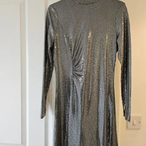 M&S silver sequin long dress UK size 10 - Image 2