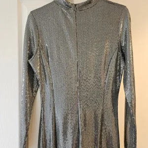 M&S silver sequin long dress UK size 10 - Image 5