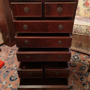 Small chest of drawers