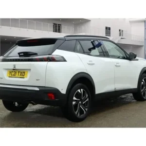2021 Peugeot 2008 BlueHDi GT SUV Diesel Manual - Image 5