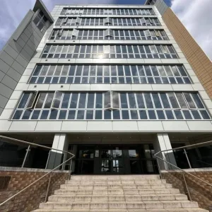 2-bedroom flat with ensuite in Haverfordwest, Pembrokeshire - Image 8