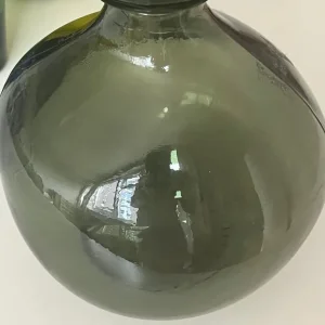Assortment of glassware / basket - Image 7