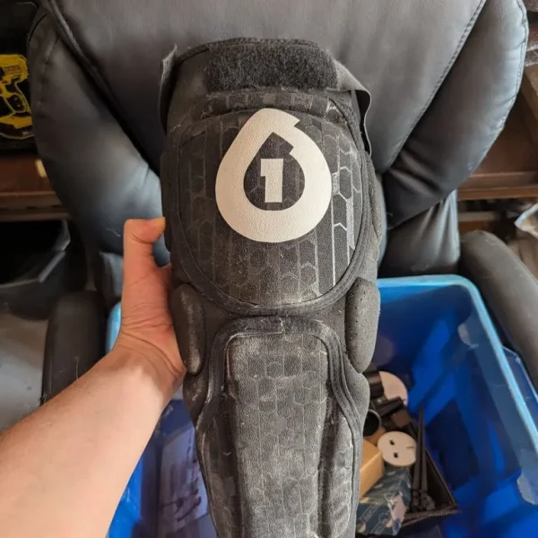 Six Six One Rampage knee and shinpads