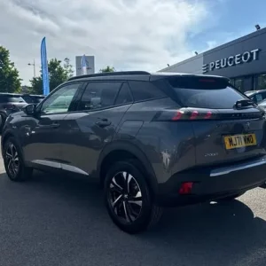 2021 Peugeot 2008 1.2 PureTech Allure SUV 5-door manual - Image 5