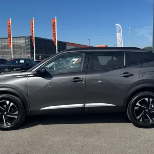 2021 Peugeot 2008 1.2 PureTech Allure SUV 5-door manual - Image 6