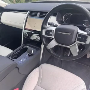 2022 Land Rover Discovery S D250 7-seat SUV Diesel Automatic - Image 6