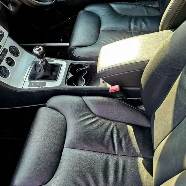 2009 Volkswagen Passat Manual 1968cc 4-door
