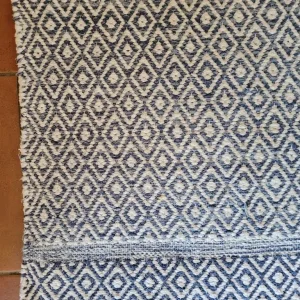 Blue and White Flat Weave Rug - 90cm x 150cm - Image 4